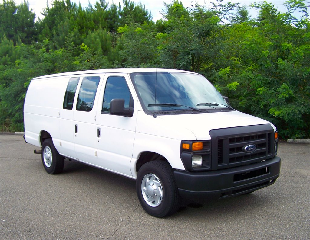 2010 Ford E-Series Econoline Van