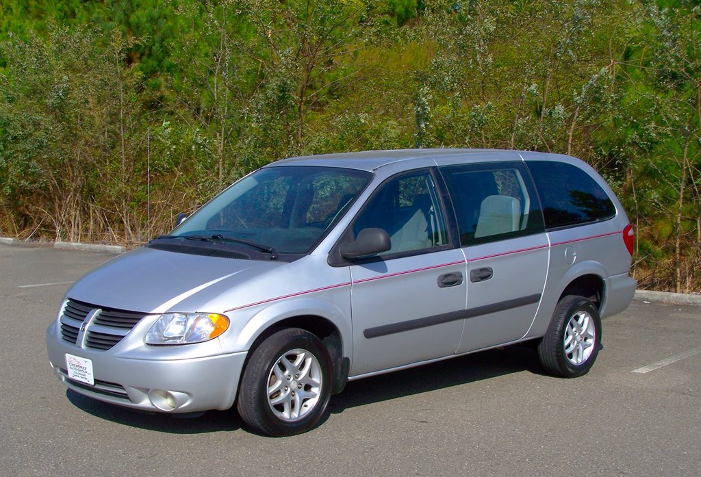 2005 Dodge Grand Caravan SE