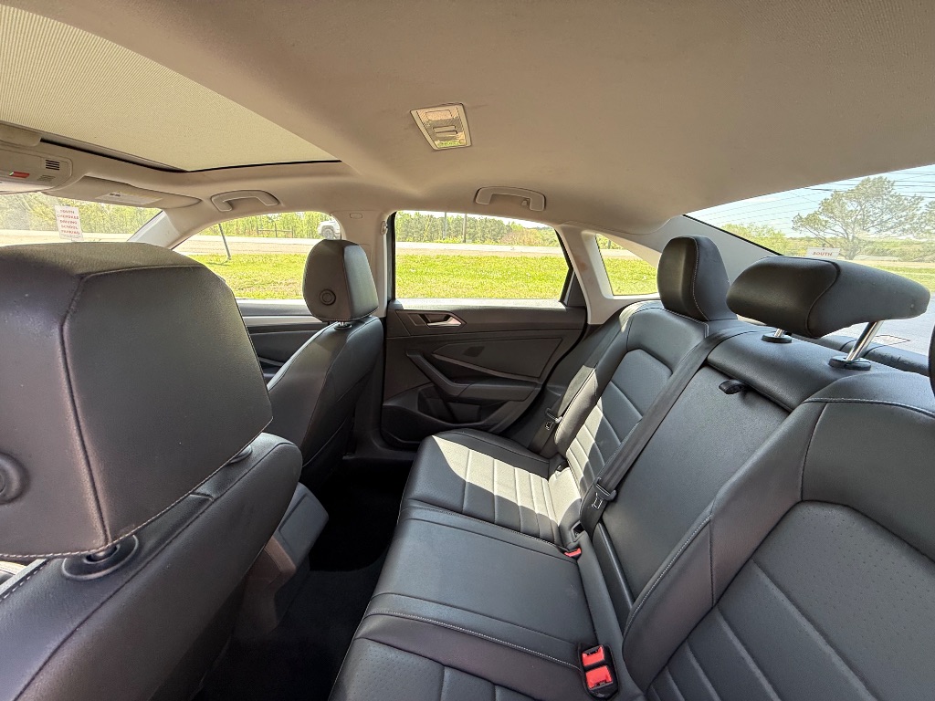 2021 Volkswagen Jetta R-Line - Photo 20