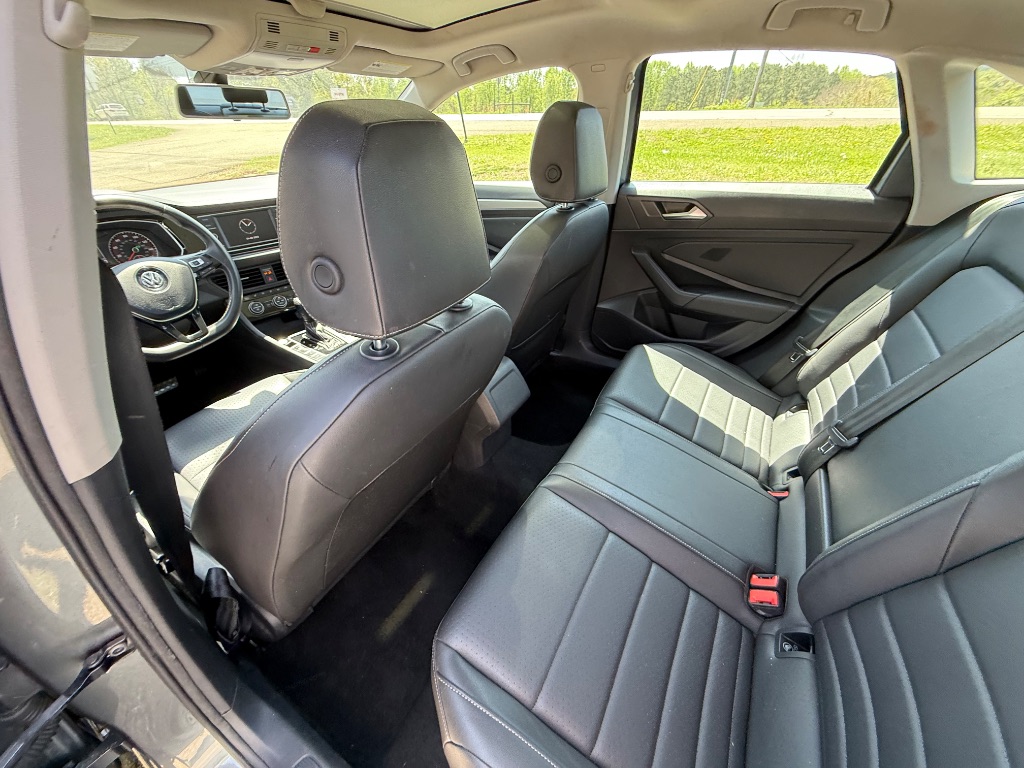 2021 Volkswagen Jetta R-Line - Photo 17