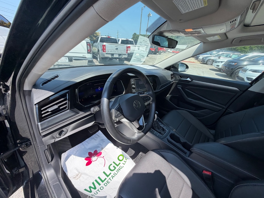2024 Volkswagen Jetta SE - Photo 10