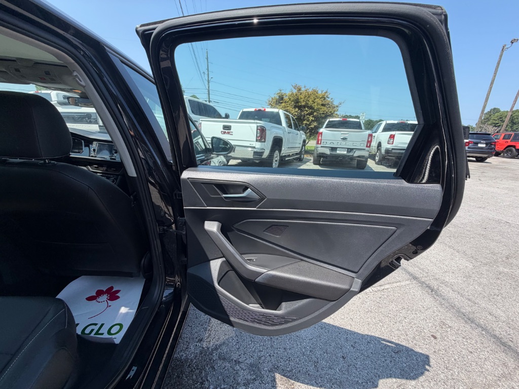 2024 Volkswagen Jetta SE - Photo 21