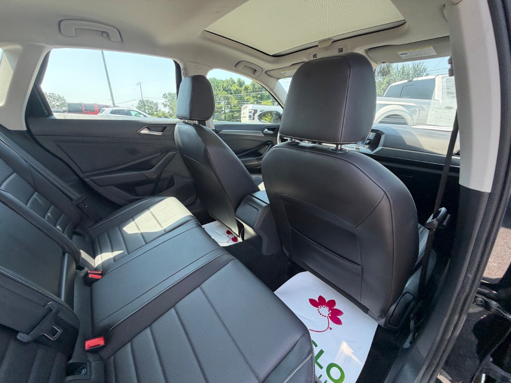 2024 Volkswagen Jetta SE - Photo 20